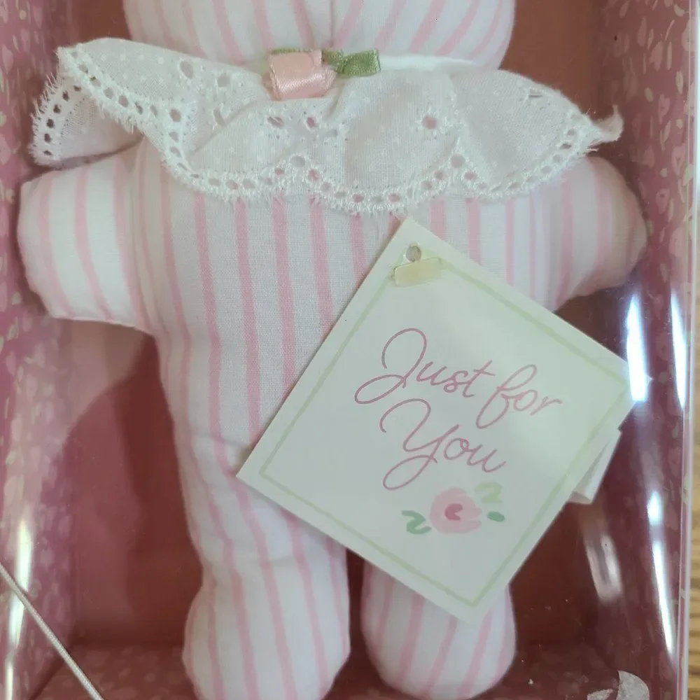 Hallmark exclusive item